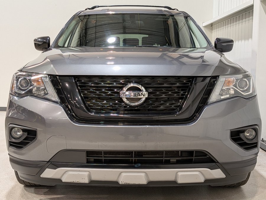 Nissan Pathfinder 4x4 SV Tech 2020 Gris