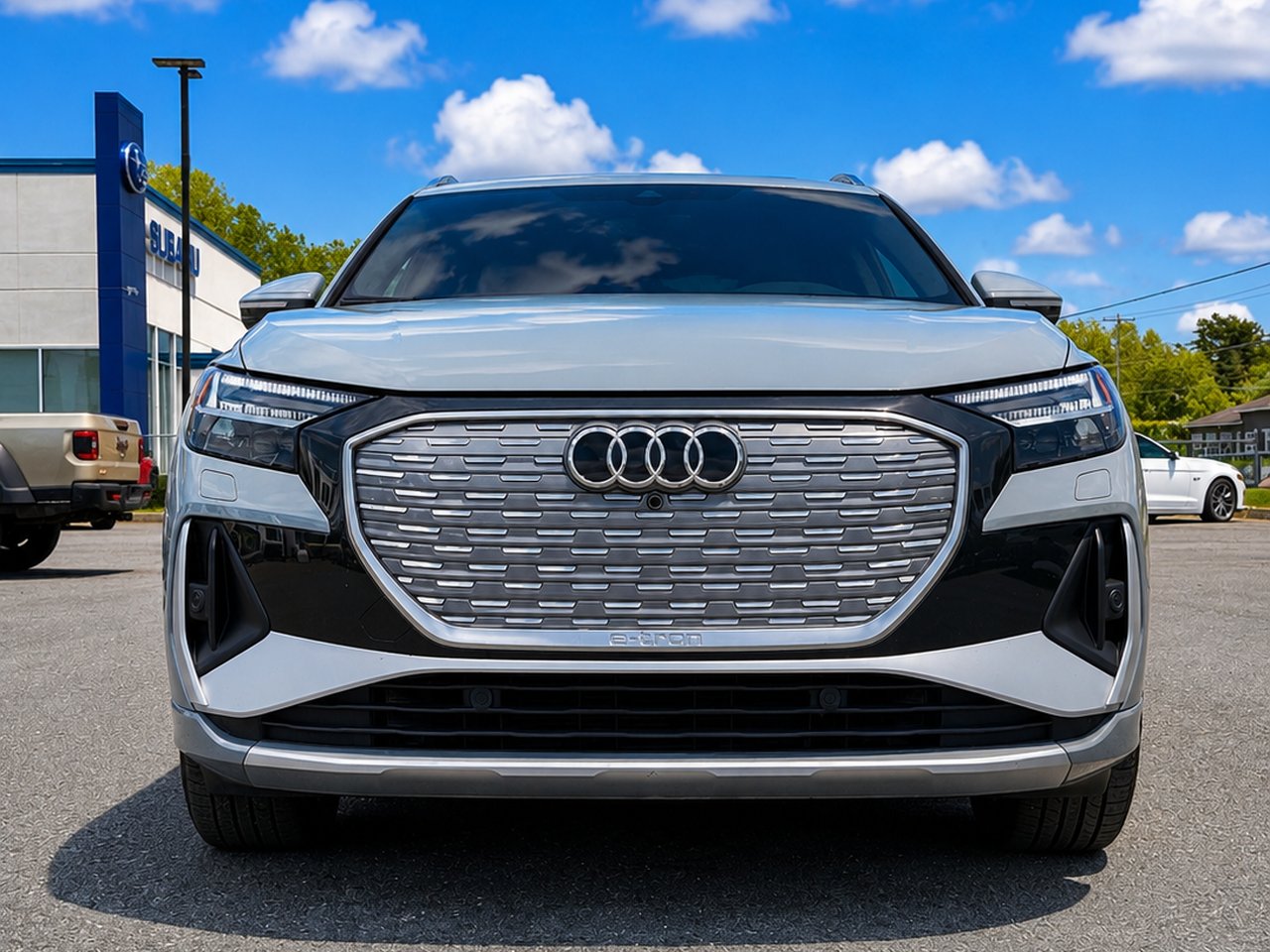 Audi Q4 e-tron 2023 Gris Granby - photo #9