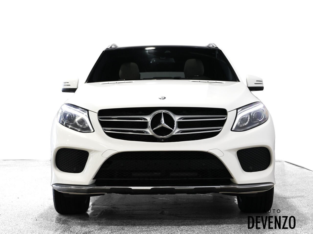 2017 Mercedes-Benz GLE White Saint-Eustache - photo #5