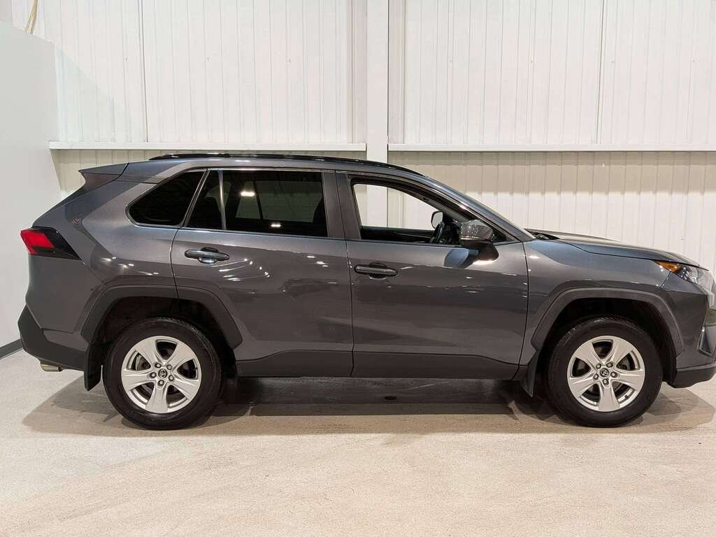 2019 Toyota RAV4 AWD XLE Grey Val-David - photo #3