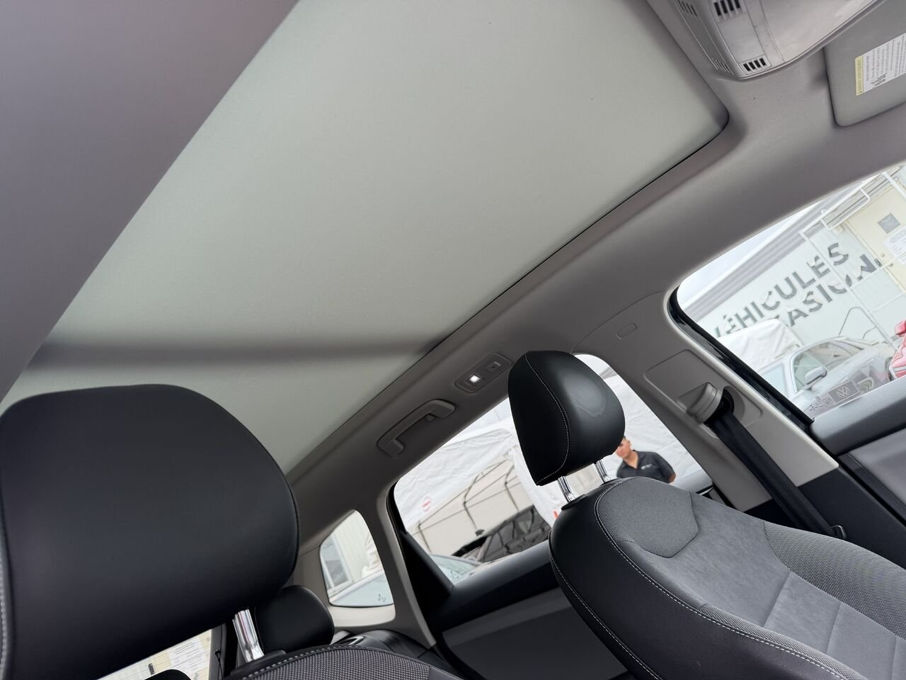 Volkswagen Taos Comfortline 4MOTION 2022 Noir Laval - photo #13