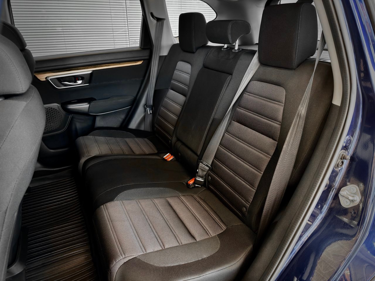 2019 Honda CR-V Blue Notre-Dame-des-Prairies - photo #17