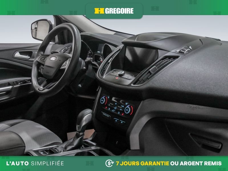 Ford Escape 2019 Blanc Laval - photo #30