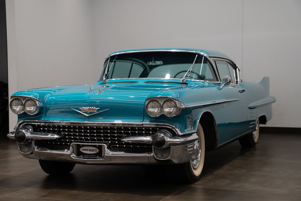 Cadillac Series 62 1958 Bleu Montréal - photo #0
