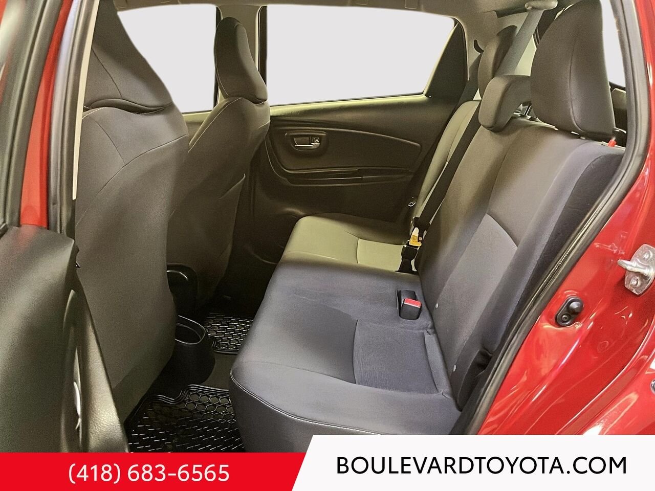 Toyota Yaris Hatchback 99885A-119 | SE 2019 Rouge Québec - photo #16