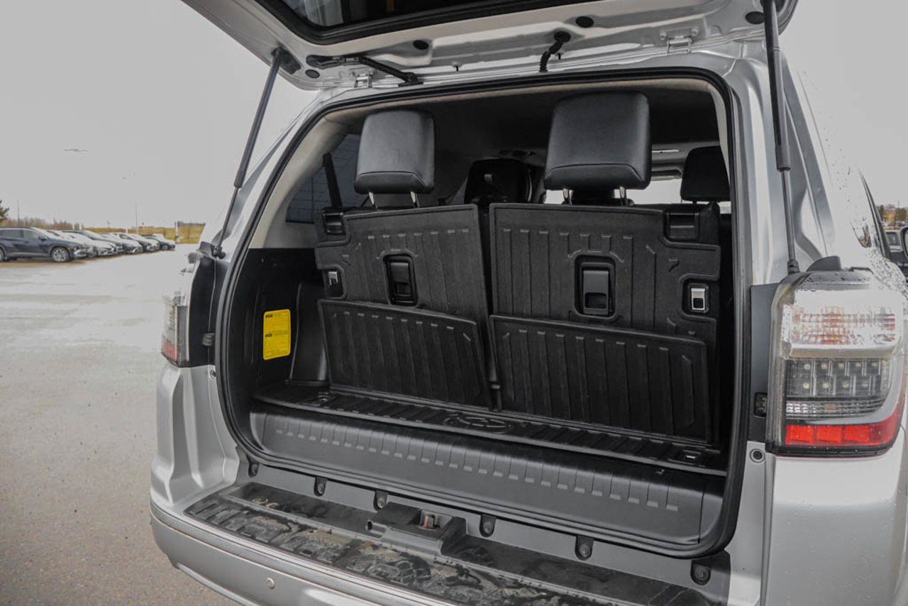 2014 Toyota 4Runner 4WD 4dr V6 SR5 Grey Sherwood Park - photo #7