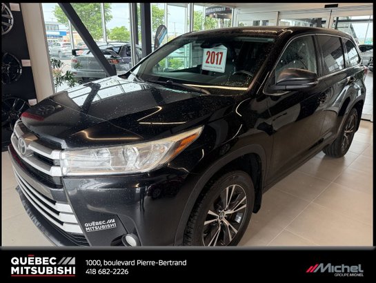 Toyota Highlander LE AWD, Sièges chauffants, 7 passagers 2017 Noir