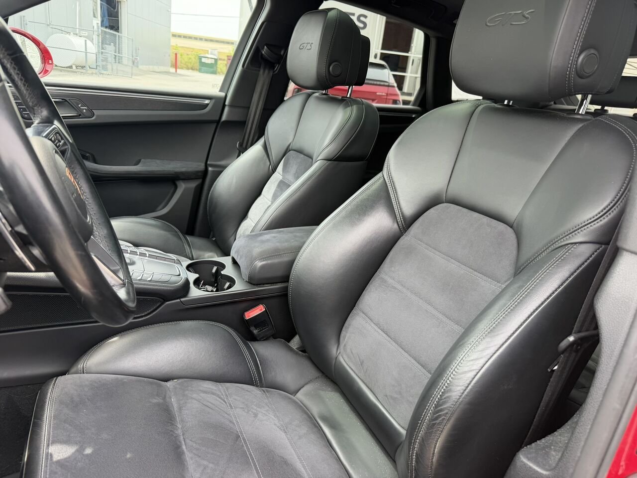 2018 Porsche Macan GTS AWD Red Laval - photo #23