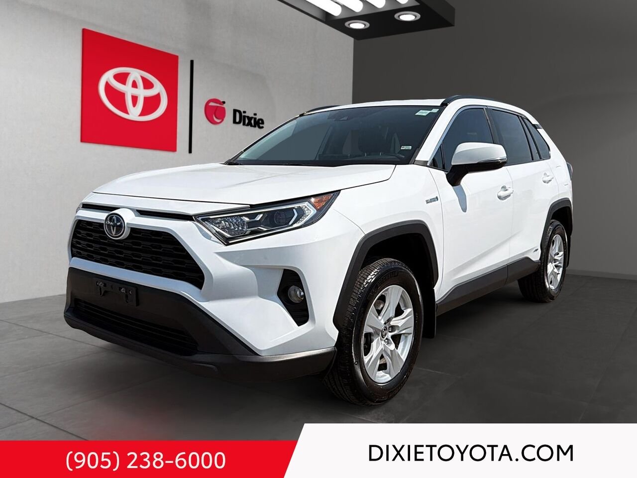 2021 Toyota RAV4 Hybrid XLE AWD / CLEAN CARFAX / HEATED SEATS / MOONROOF / ALLOY WHEELS / CARPLAY AND ANDROID AUTO White Mississauga - photo #0