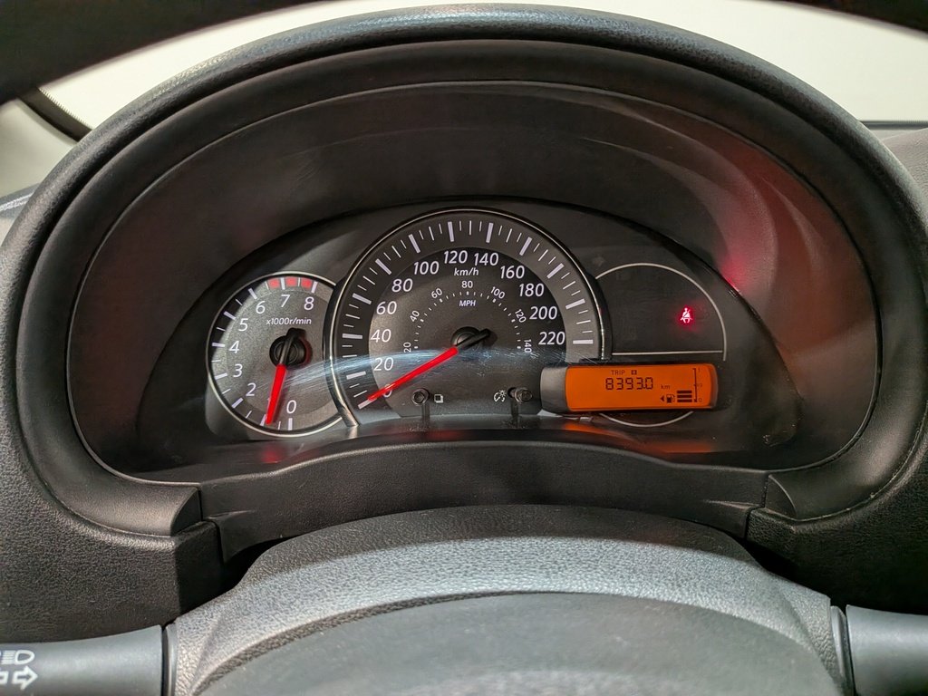 Nissan Micra 4dr HB Man SV 2015 Gris Val-David - photo #16