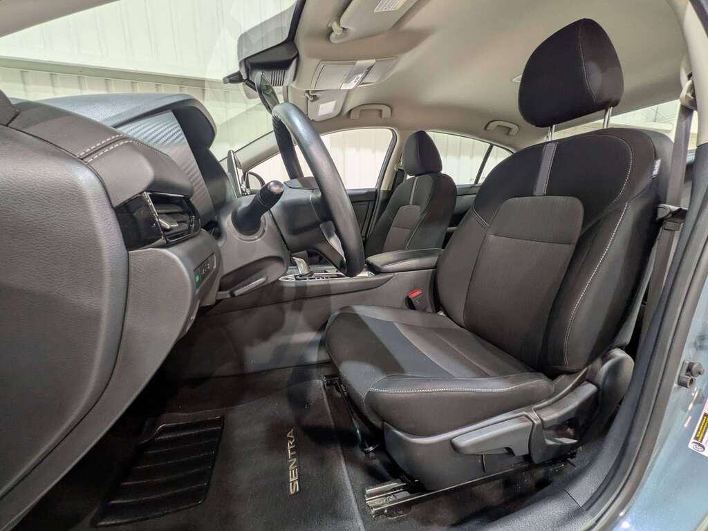 Nissan Sentra SV CVT 2024 Gris Val-David - photo #1