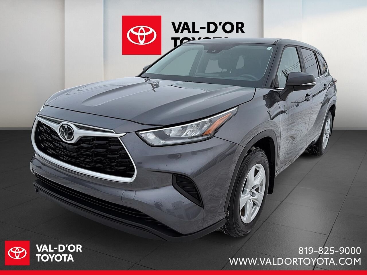 Toyota Highlander AWD LE AWD 2024 Gris magnétique métallisé Val-d'Or - photo #0