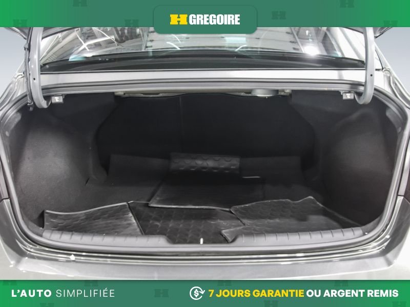 2025 Hyundai Elantra Grey Saint-Eustache - photo #25