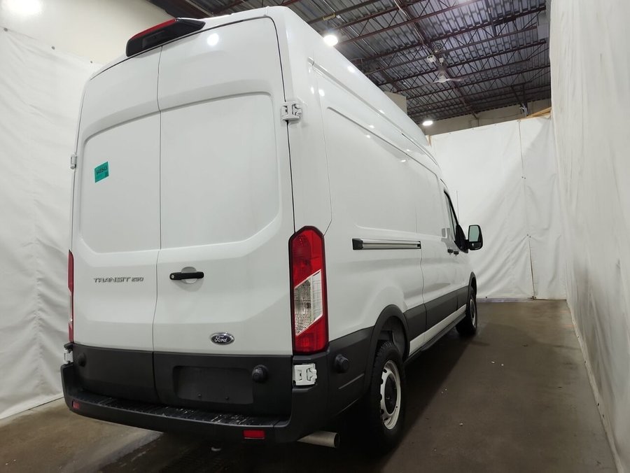2024 Ford Transit fourgon utilitaire HR 148WB TRANSIT CARGO VAN T250 White