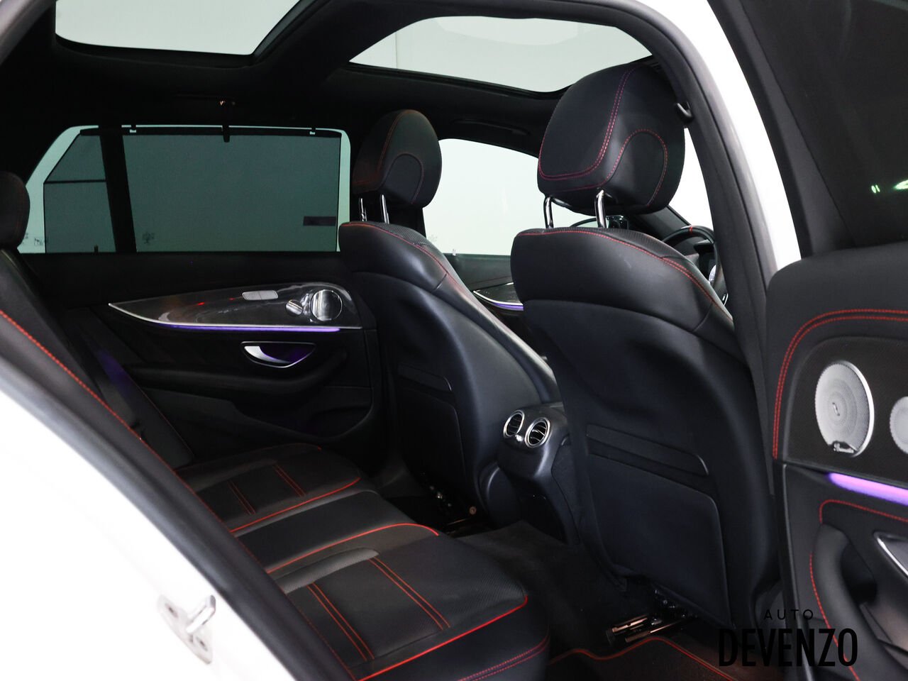 Mercedes-Benz E-Class 2019 Blanc Saint-Eustache - photo #9