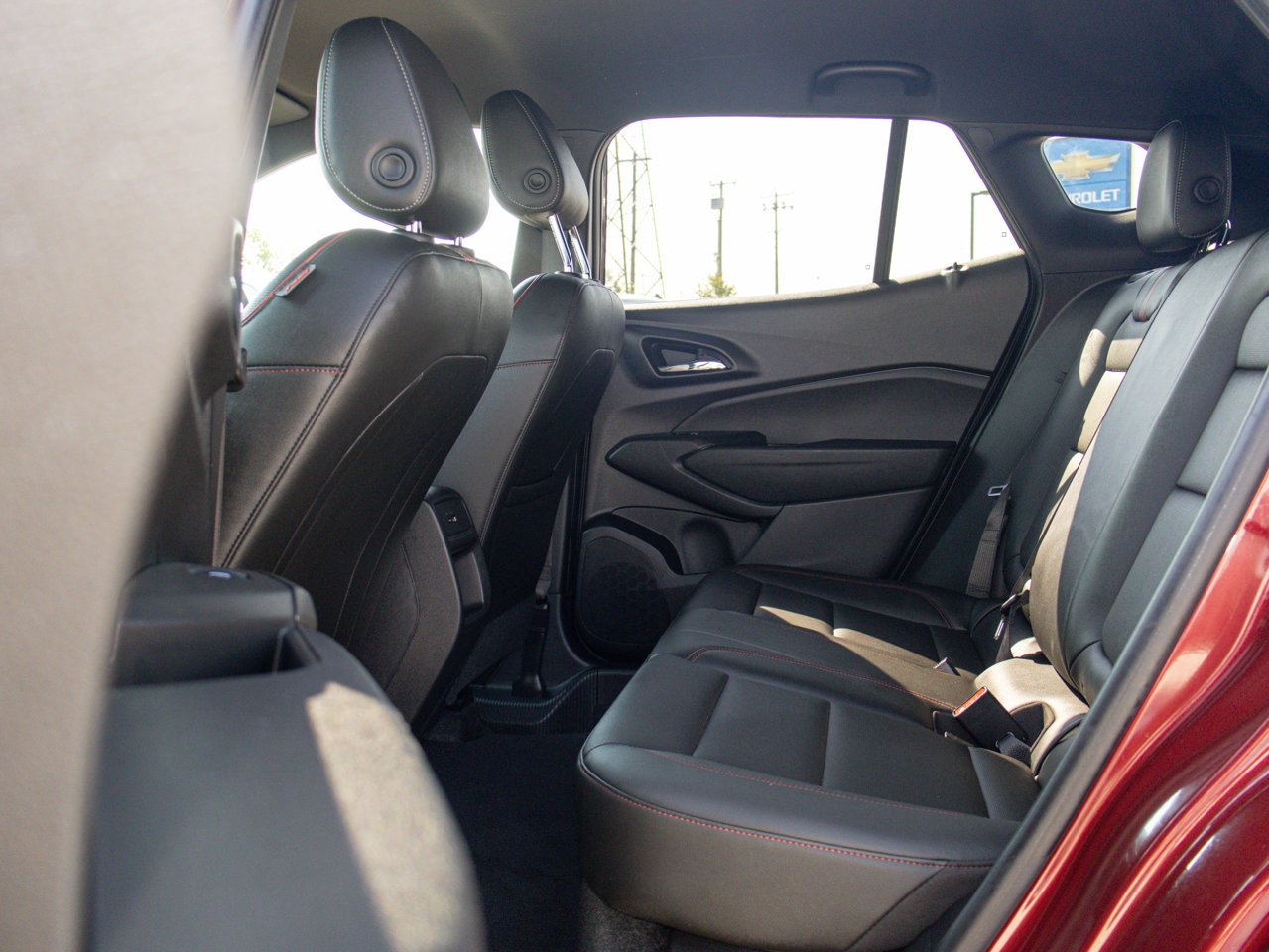 2025 Chevrolet Trax FWD 4dr 2RS Red Sherwood Park - photo #30