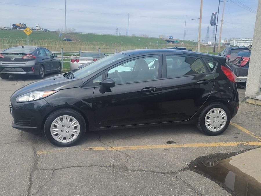 2014 Ford Fiesta 2014 Black