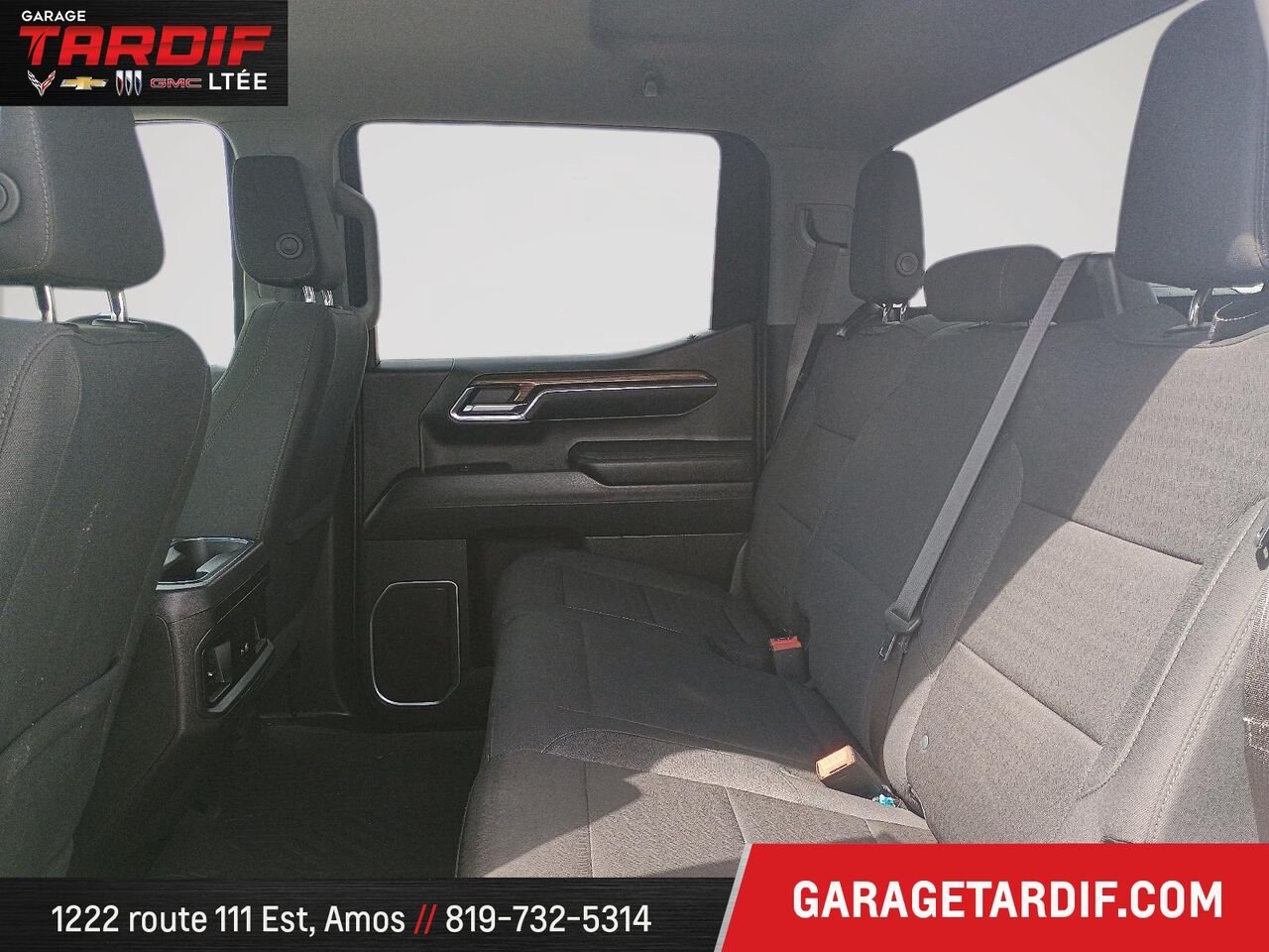 CHEVROLET 1500 4RM, CAISSE COURTE, CAB. MULTIPLAC 2024 Blanc Amos - photo #12