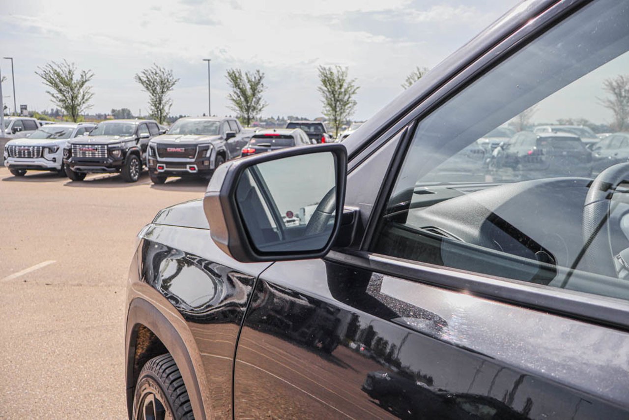 2024 GMC Terrain AWD 4dr SLE Black Sherwood Park - photo #13