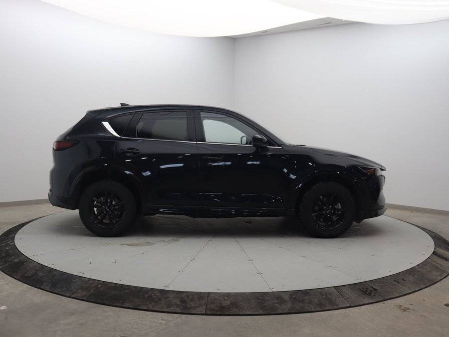 2022 Mazda CX-5 2022 Black