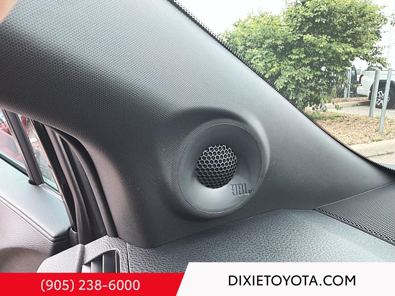 2026 Toyota Sienna XSE AWD TEC PKG / HEATED SEATS / REAR-ENTERTAINMENT PLAYER / ALLOY WHEELS / CARPLAY AND ANDROID AUTO Black Mississauga - photo #11