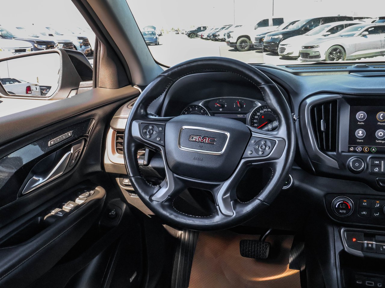 2022 GMC Terrain AWD 4dr AT4 White Sherwood Park - photo #17