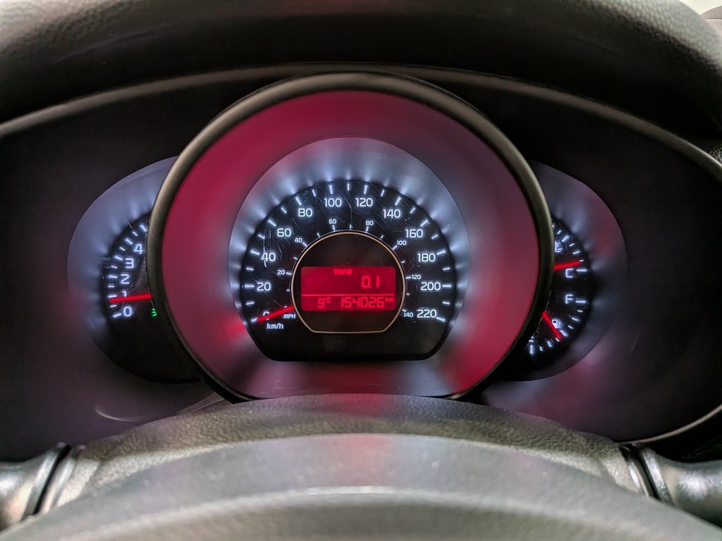2015 Kia Soul 5dr Wgn Manual LX White Val-David - photo #16