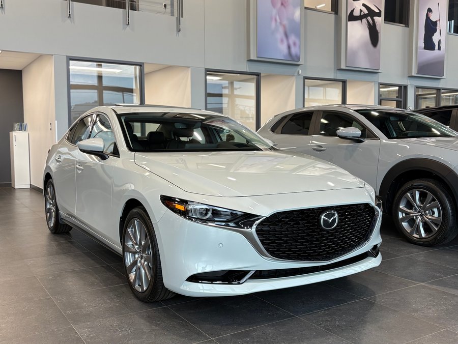 2025 MAZDA Mazda3 2025 Ceramic Metallic