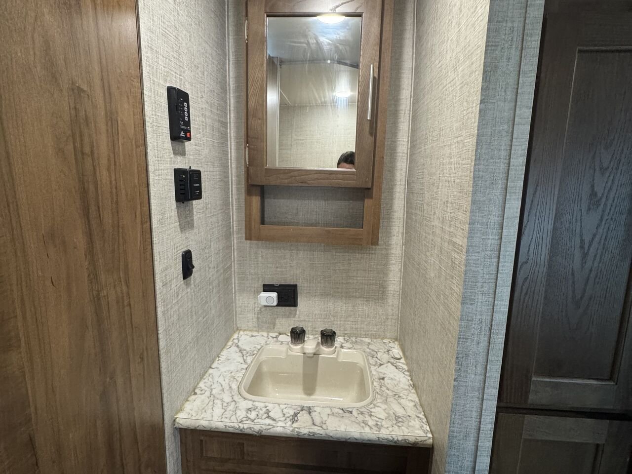 GRAND RIVER 267BH. BUNKHOUSE ULTRALITE SERIES 2019 Blanc Granby - photo #14