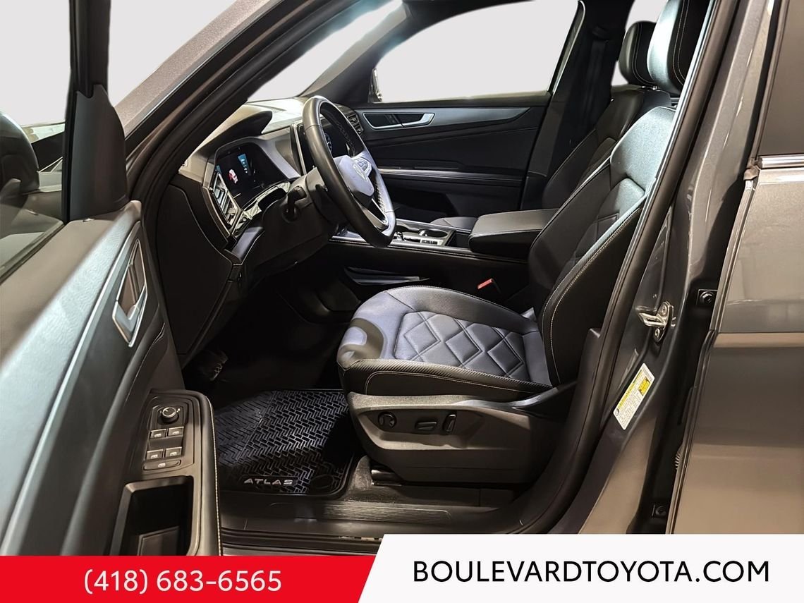 Volkswagen Atlas Cross Sport 99438A-125 | 4MOTION SE, AWD 2024 Gris Québec - photo #9