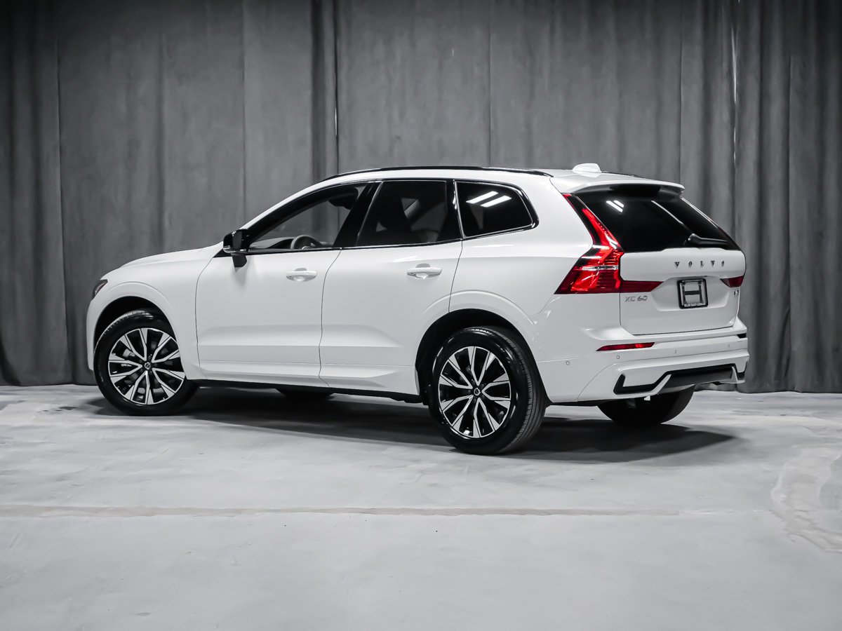 2025 Volvo XC60 B5 PLUS DARK CLIMATE White Montreal - photo #3
