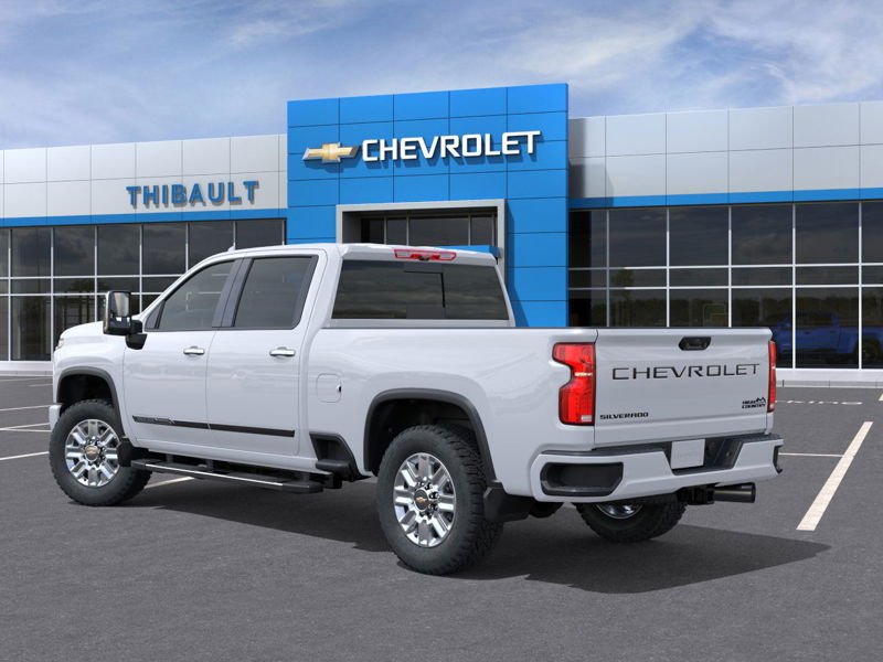 CHEVROLET Silverado 2500HD High Country cabine multiplace 4RM 159 po 2026 Blanc polaire, triple couche