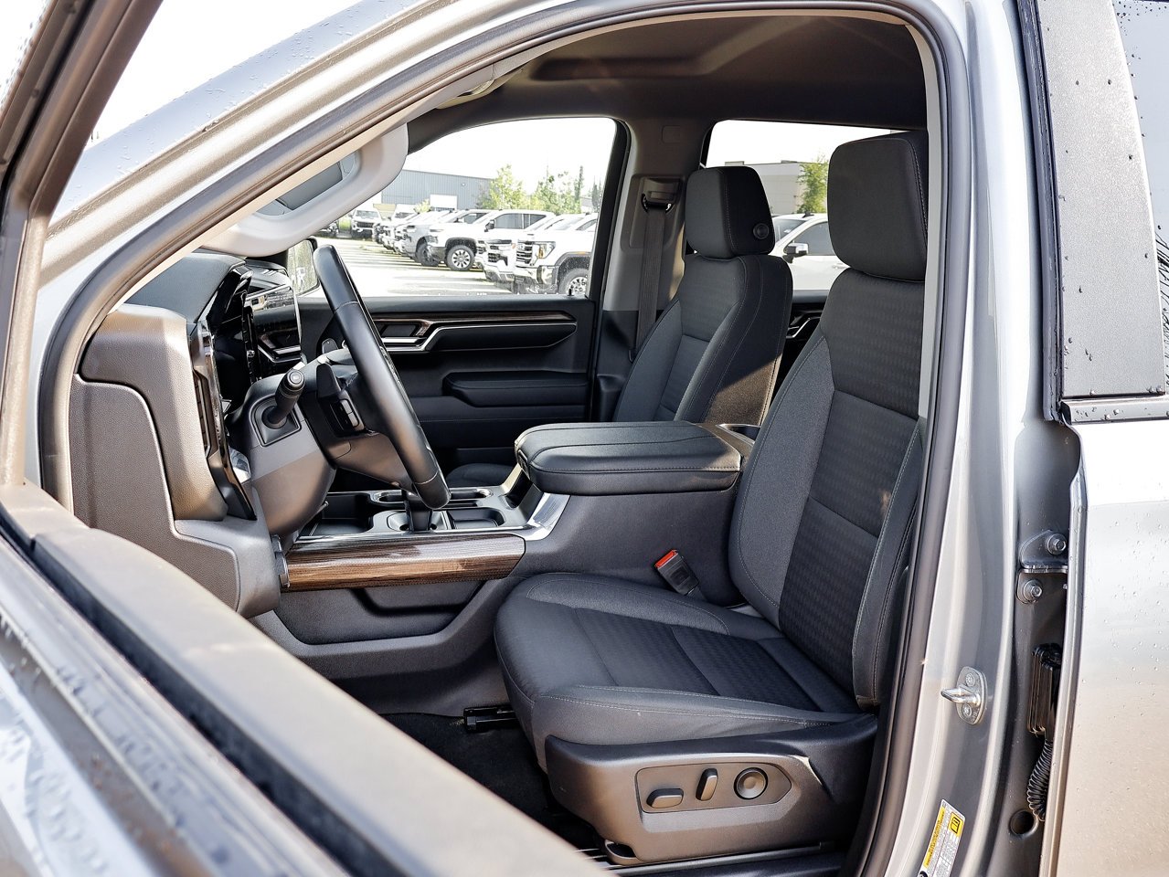2024 Chevrolet Silverado 1500 4WD Crew Cab 147 LT Trail Boss Grey Sherwood Park - photo #15
