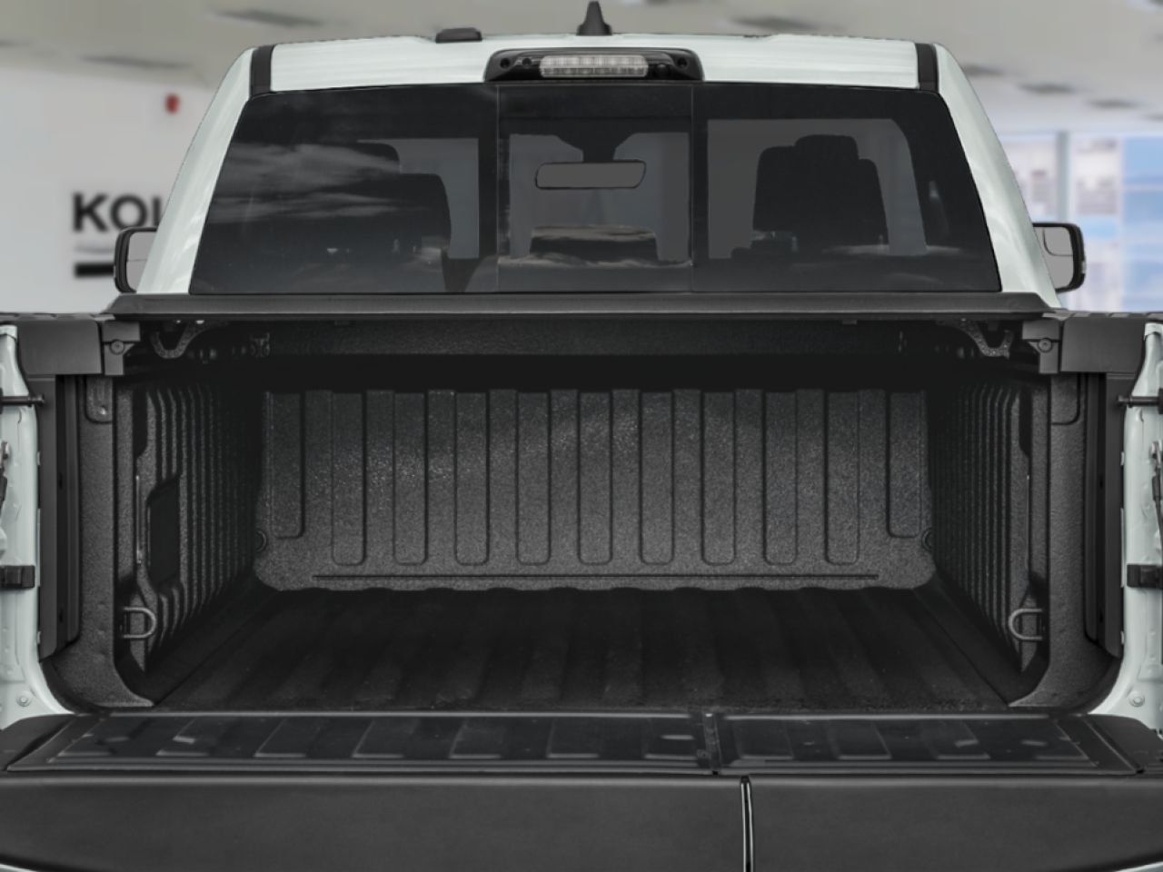 RAM 1500 Tungsten cabine d'équipe 4x4 caisse de 5 pi 7 po 2026 Couche nacrée cristal noir étincelant Ottawa & Gatineau - photo #9