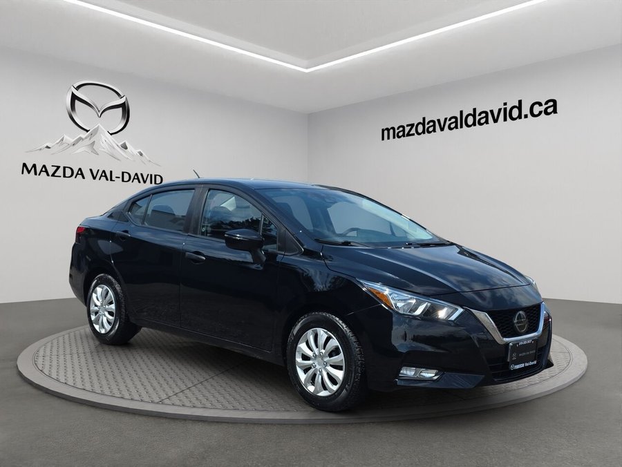 Nissan Versa S CVT, commande audio au volant, cruise control, Caméra de recul 2021 Noir