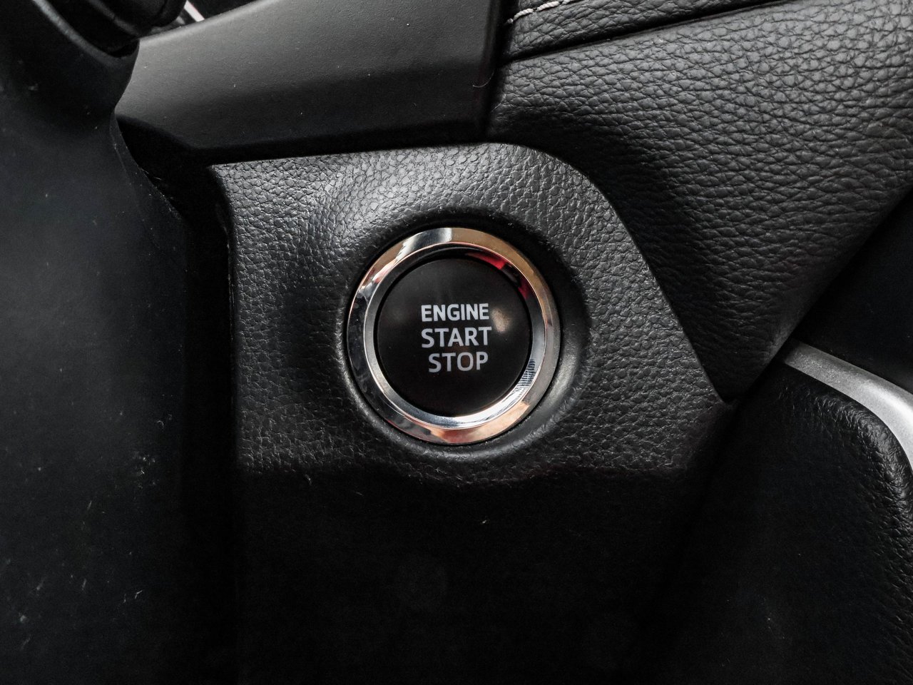 2024 Toyota RAV4 XLE AWD Black Sherwood Park - photo #24