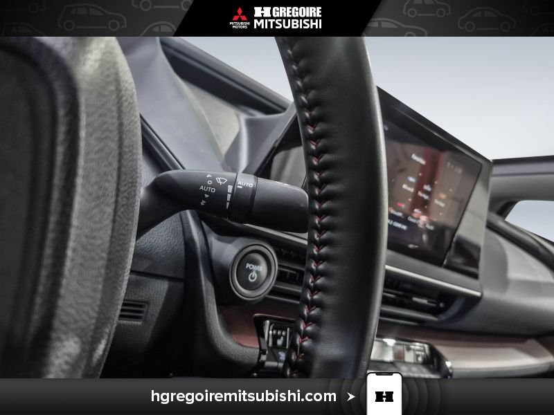 Toyota Prius 2024 Argent Blainville - photo #22