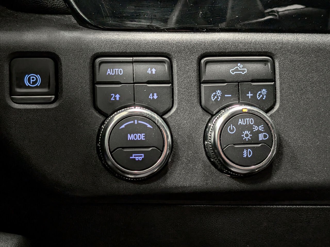 GMC SIERRA 1500 4WD CREW CAB PICKUP Elevation 3.0L Diesel volant et Sièges Chauffants 2024 Noir Sherbrooke - photo #13