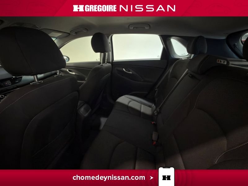 Hyundai Elantra 2018 Noir Laval - photo #23