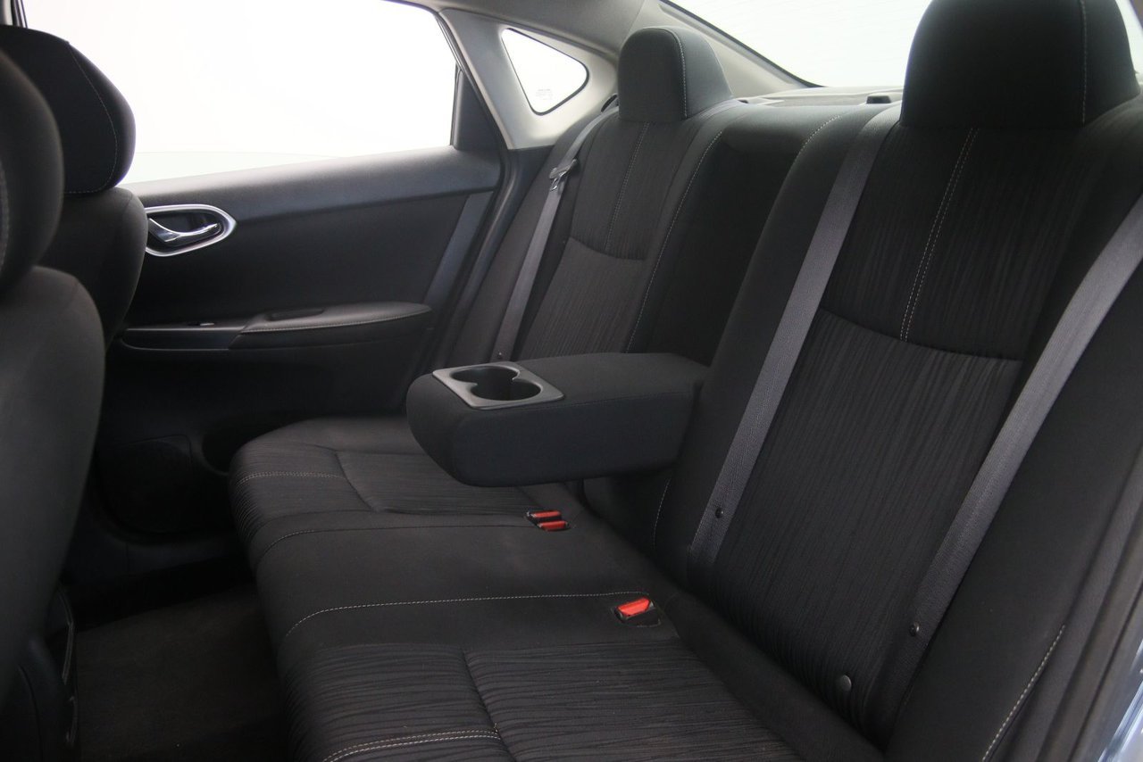 Nissan Sentra SV 2018 Gris Baie-Comeau - photo #8