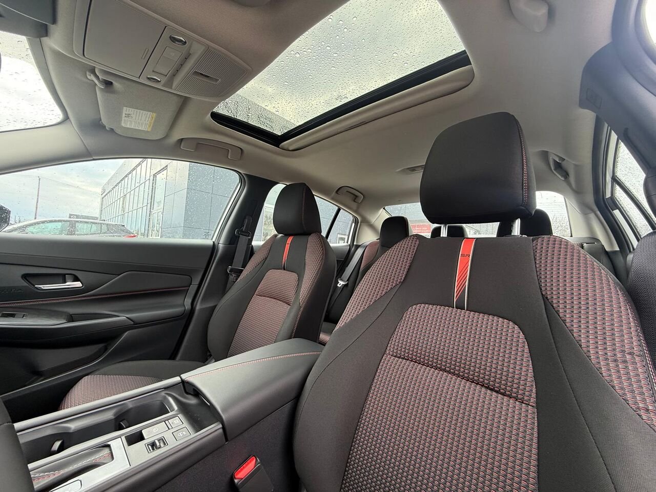 2026 NISSAN Sentra SENTRA SR Aspen White TriCoat/Super Black Châteauguay - photo #17