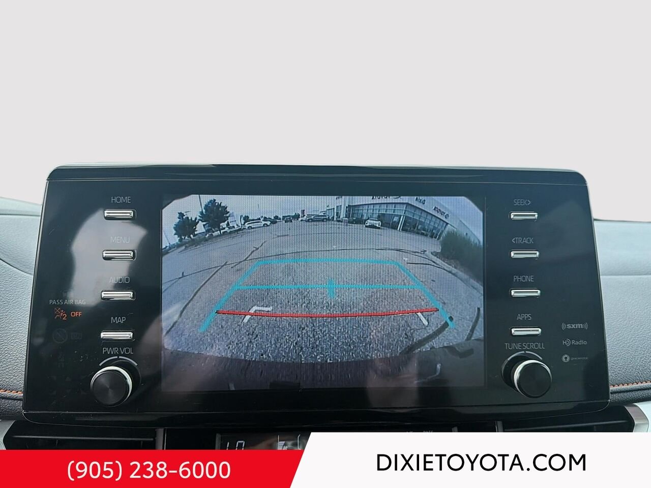 2023 Toyota Sienna XSE FWD HYBRID / CLEAN CARFAX / MOONROOF / ALLOY WHEELS / CARPLAY AND ANDROID AUTO Red Mississauga - photo #15