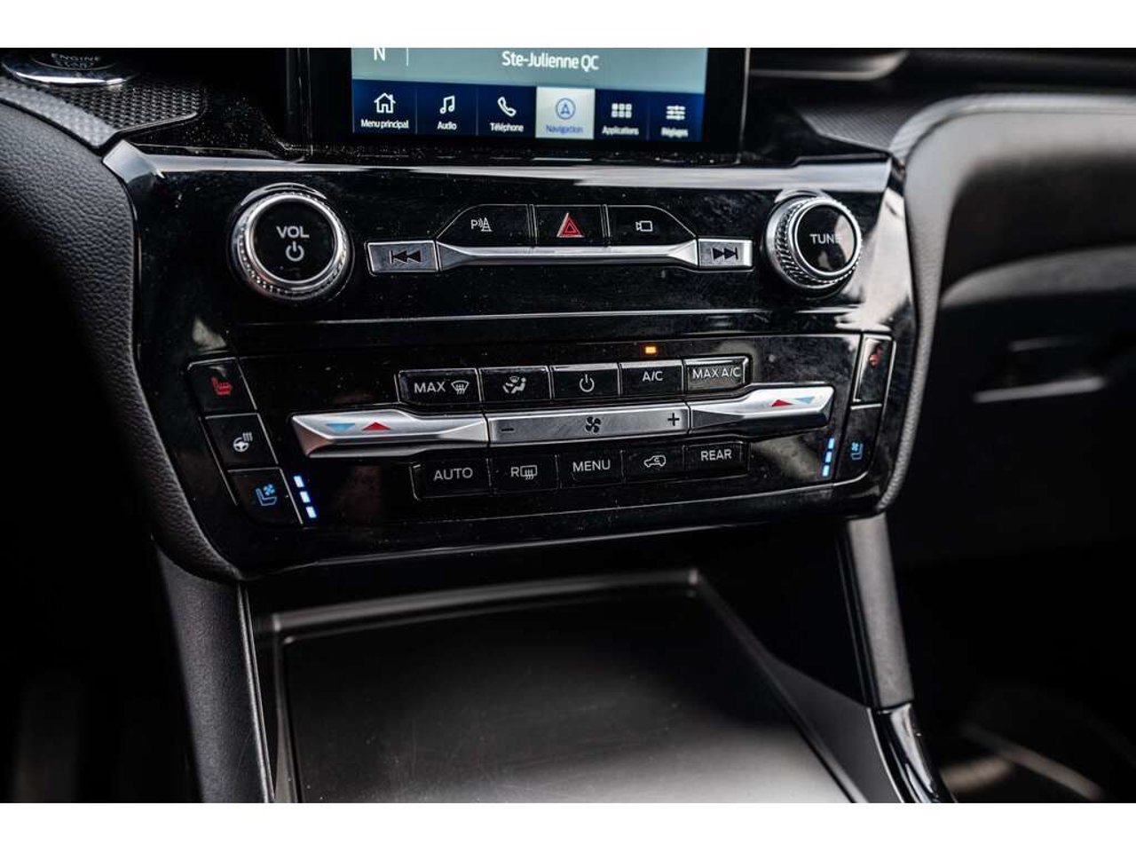 2022 Ford Explorer Red Sainte-Julienne - photo #26