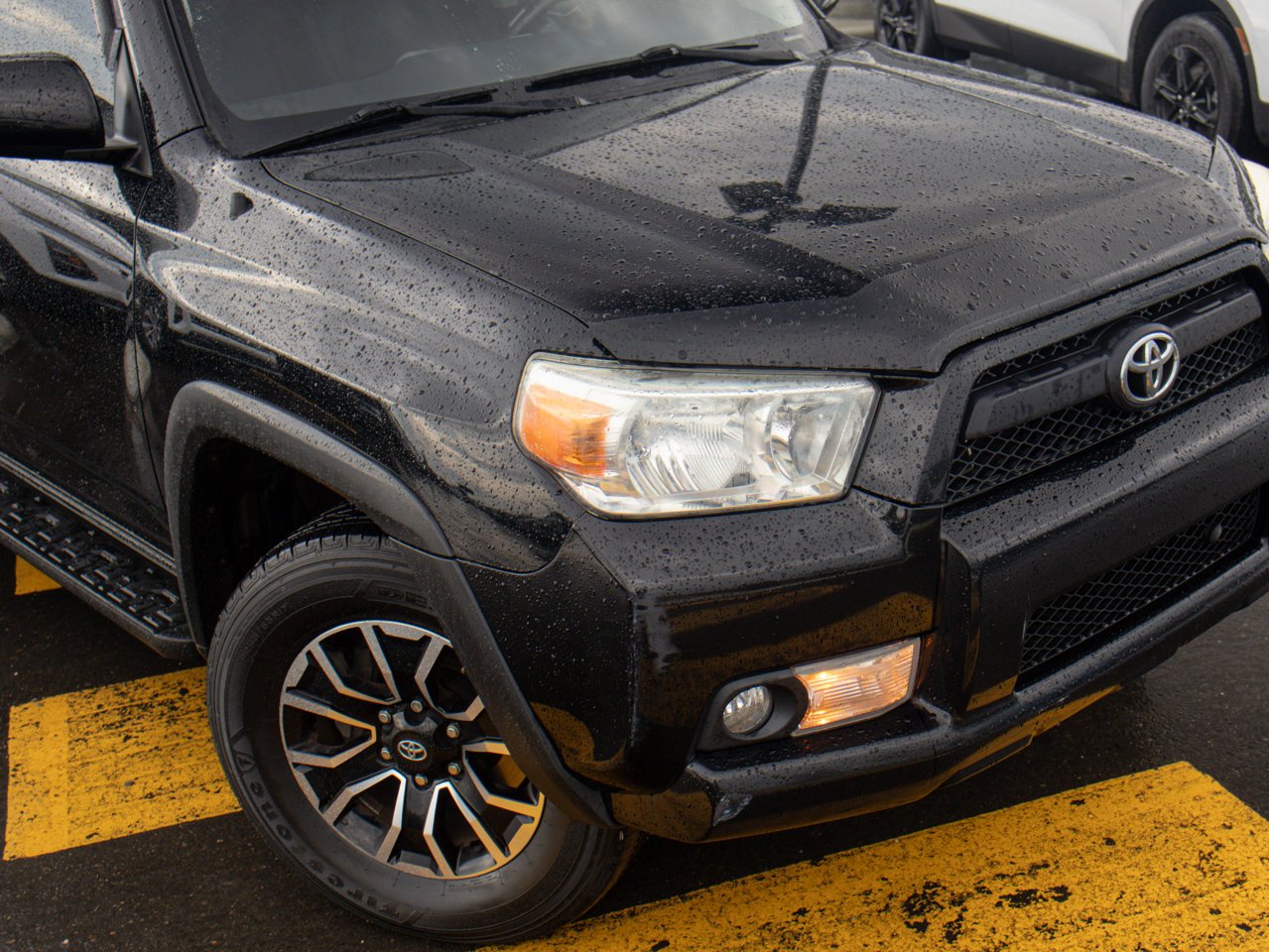 2013 Toyota 4Runner 4WD 4dr V6 SR5 Black Sherwood Park - photo #16