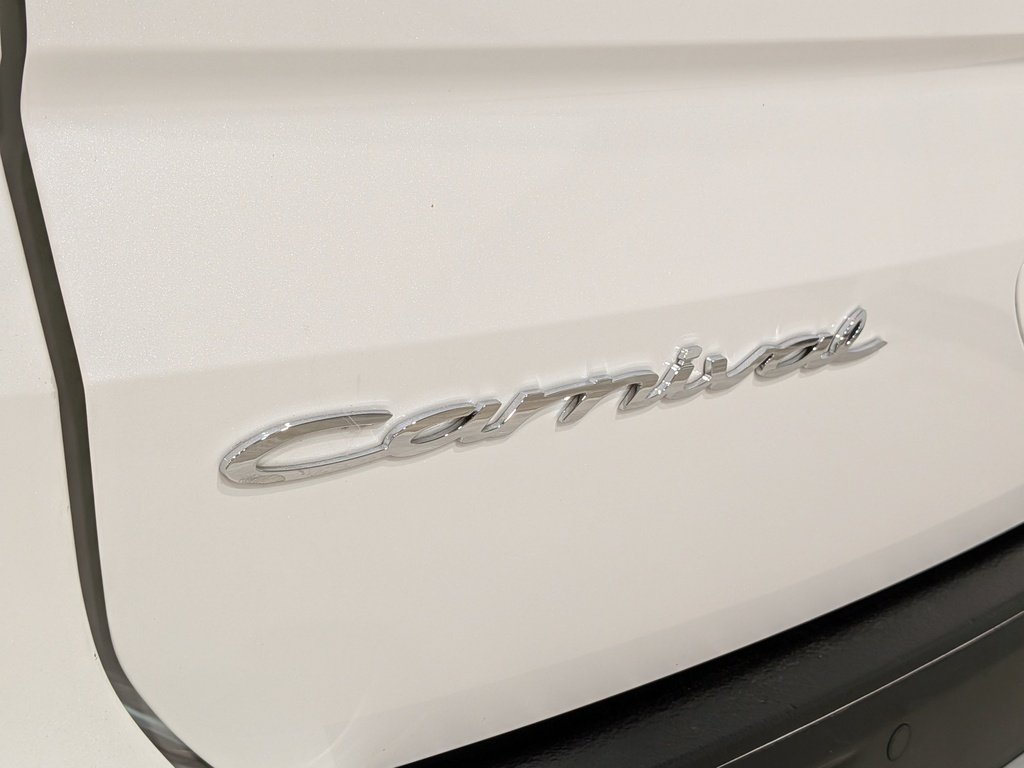 Kia Carnival 2022 Blanc Val-David - photo #39