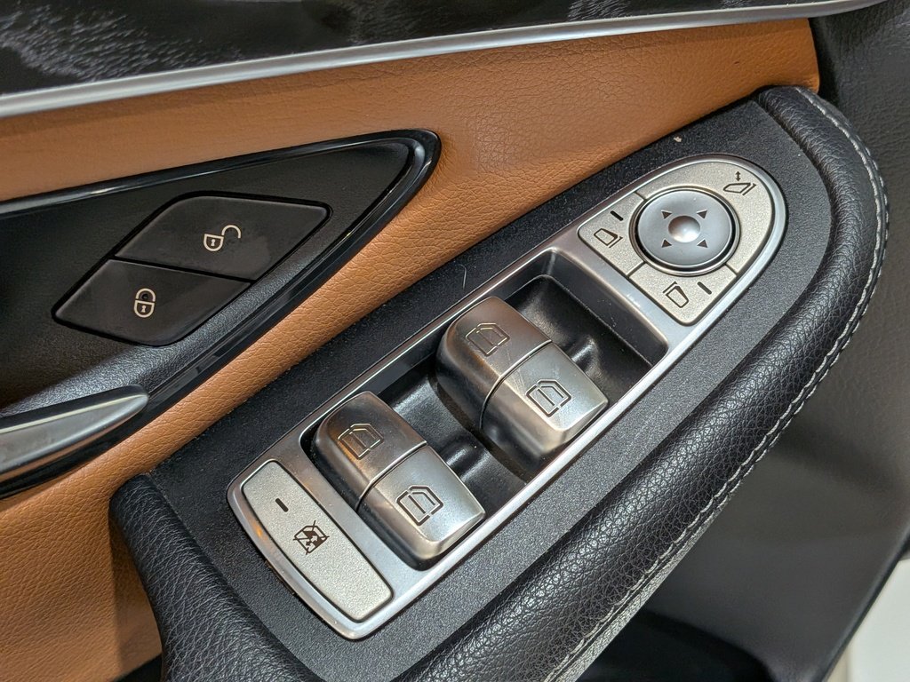 Mercedes-Benz GLC GLC 300 4MATIC SUV 2020 Blanc Val-David - photo #30