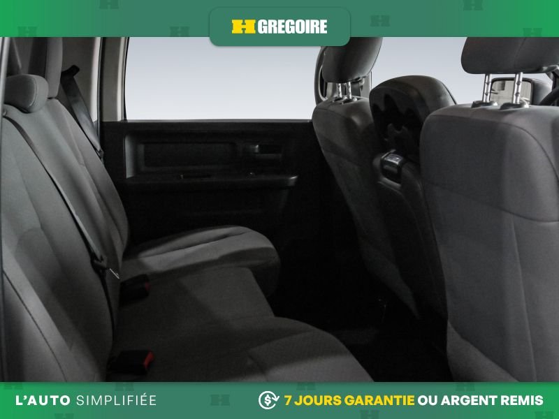 Ram 1500 820283 | ST 4WD AUTO A/C MAGS CAM RECUL BLUETOOTH 2019 Gris Laval - photo #25