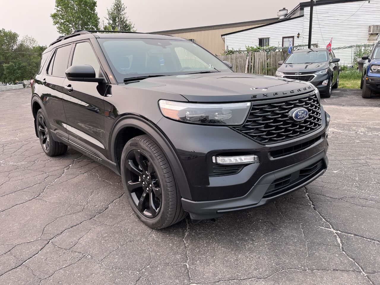 2024 Ford Explorer Black Mont-Laurier - photo #2