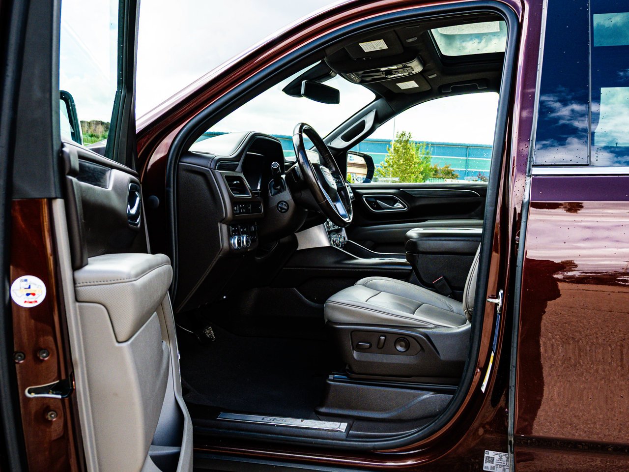 2022 GMC Yukon XL 4WD 4dr SLT Red Sherwood Park - photo #16