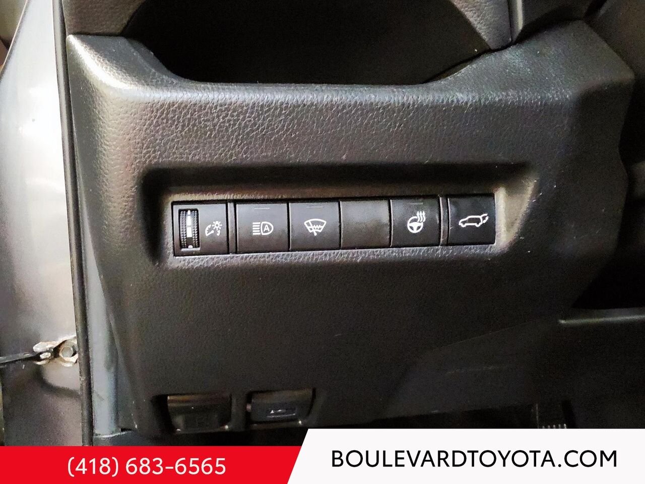 Toyota RAV4 100111A-2 | XLE, AWD 2021 Gris Québec - photo #12